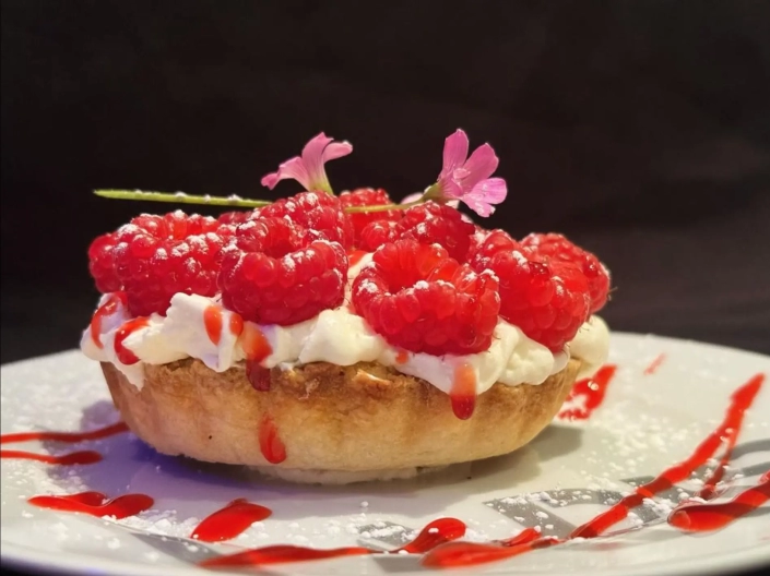 dessert fait-maison tarte aux framboises